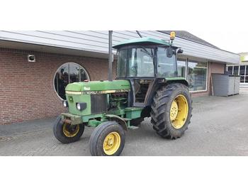 Traktors John Deere 1640: foto 1