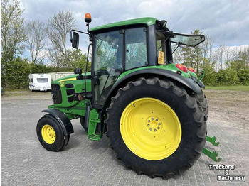 John Deere 6130 2wd - Traktors: foto 2
