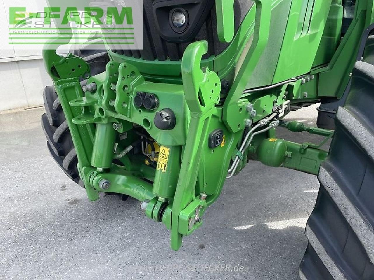 Traktors John Deere 6145r directdrive: foto 13