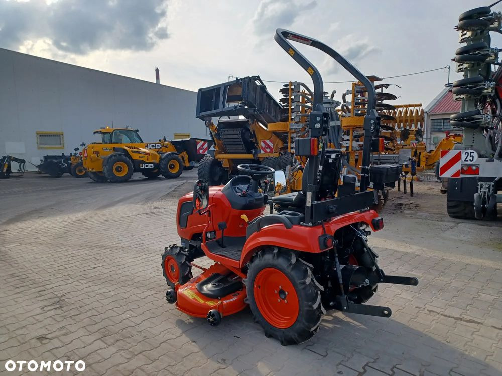 Traktors Kioti CS2520H: foto 6