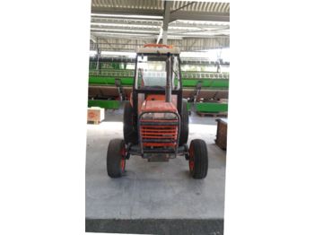Traktors Kubota L2850: foto 1