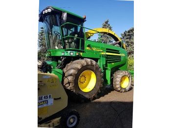 Lopbarības kombains John Deere 7300