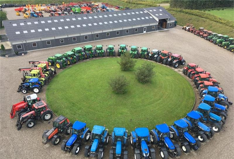 Traktors Massey Ferguson 5445 Med frontlæsser: foto 17