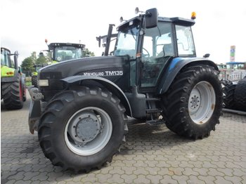 Traktors New Holland TM 135: foto 1