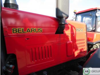 Riteņu traktors Belarus 952.4 MK 1S