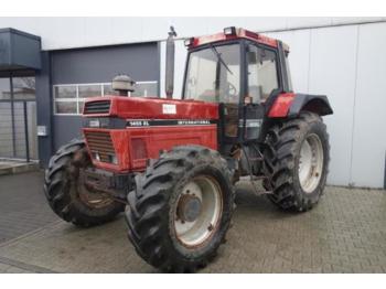 Riteņu traktors Case-IH 1455 XL