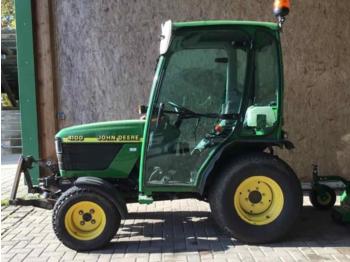Riteņu traktors John Deere 4100