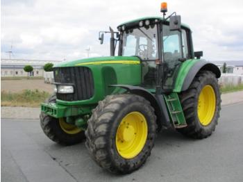 Riteņu traktors John Deere 6920