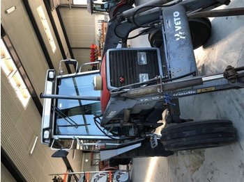 Riteņu traktors Massey Ferguson 3060