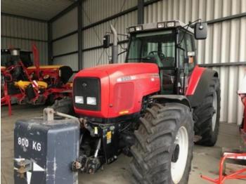 Riteņu traktors Massey Ferguson 8250