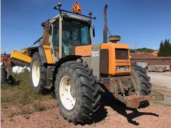 Riteņu traktors Renault 110.54