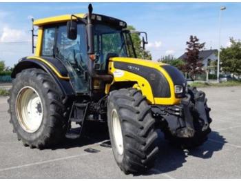 Riteņu traktors Valtra N141 ADVANCE
