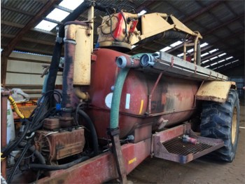 Šķidro mēslu izkliedētājs Gøma 8000 liter slamsuger og spulevogn