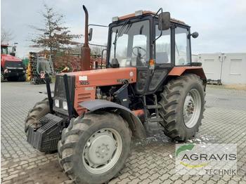 Belarus MTS 1025.2 - Traktors