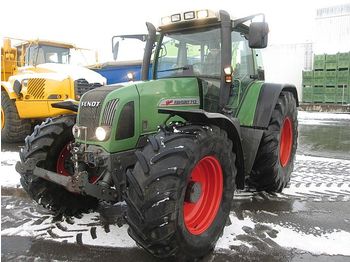 FENDT 712 Vario - Traktors