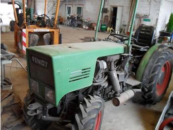Fendt Schmalspurtrecker Allrad Typ 145/2 Xaver - Traktors