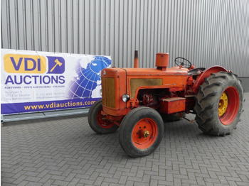 Hanomag R 800 - Traktors