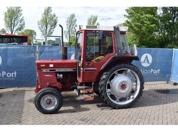International 685 XL - Traktors