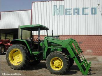 John Deere 6200 DT - Traktors