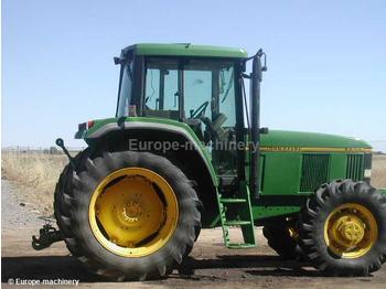 John Deere 6600 DT - Traktors