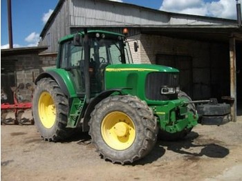 John Deere 6820 - Traktors