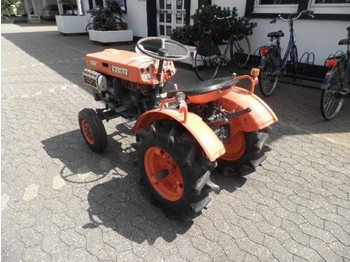 Kubota B 5000 E - Traktors