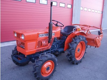 Kubota L1501 DT - 4X4 - Traktors