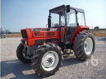 Kubota M7950DT - Traktors