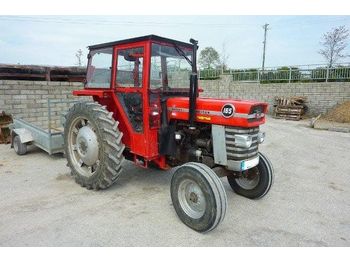 MASSEY FERGUSON 165 Tractor
 - Traktors