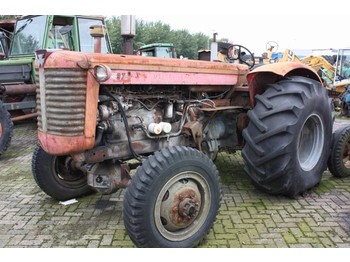 Massey Ferguson 974 - Traktors