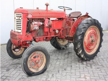 McCormick FU235D - Traktors