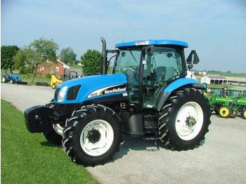 NEW HOLLAND TS115A - Traktors