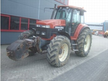 New Holland G210 Farm Tractor - Traktors