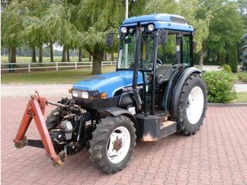 New Holland TN75N 4x4 - Traktors