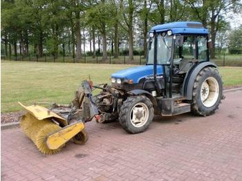New Holland TN75N 4x4 - Traktors