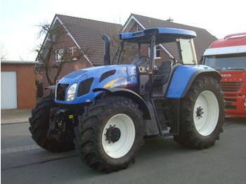 New Holland TVT 190 *Fronthydraulik*Unfall* - Traktors