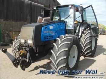 Valtra 8750 Delta power - Traktors