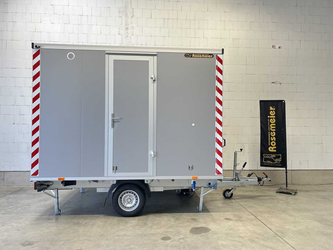 Jaunā Celtniecības konteiners, Piekabe Mobi 3200 WC Mannschaftswagen: foto 4