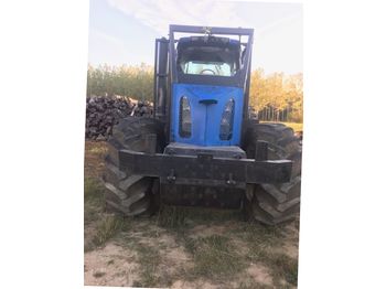 Meža traktors New Holland T8040: foto 1