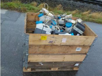  Unused Box of Water Spreaders to suit Bomag - Papildaprīkojums