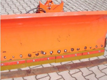 Kubota 1600 Schneepflug hydraulisch - Vērstuve