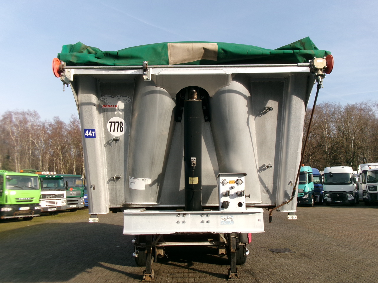 Puspiekabe pašizgāzējs Benalu Tipper trailer alu 22 m3 + tarpaulin: foto 6