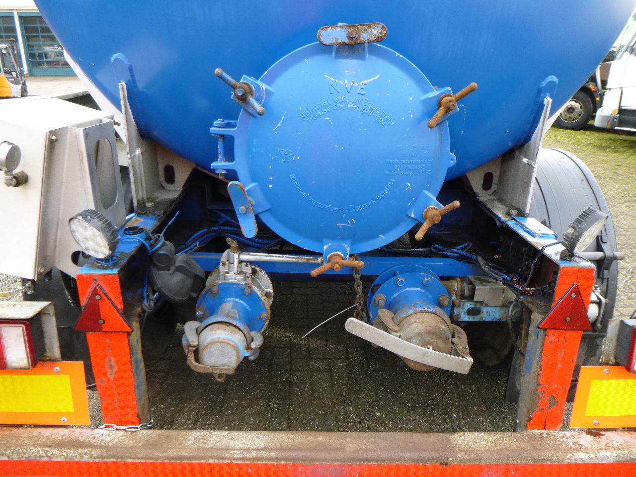 Puspiekabe cisterna Crossland Vacuum tank alu 33 m3 / 1 comp + pump: foto 6