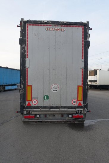 Puspiekabe dzīvnieku pārvadāšanai Pezzaioli SBA32/G , 5 Stock , Viehtransporter  , Tränkeranlage,: foto 3