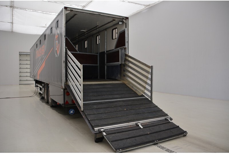 Puspiekabe dzīvnieku pārvadāšanai DESOT Horse trailer (10 horses): foto 20