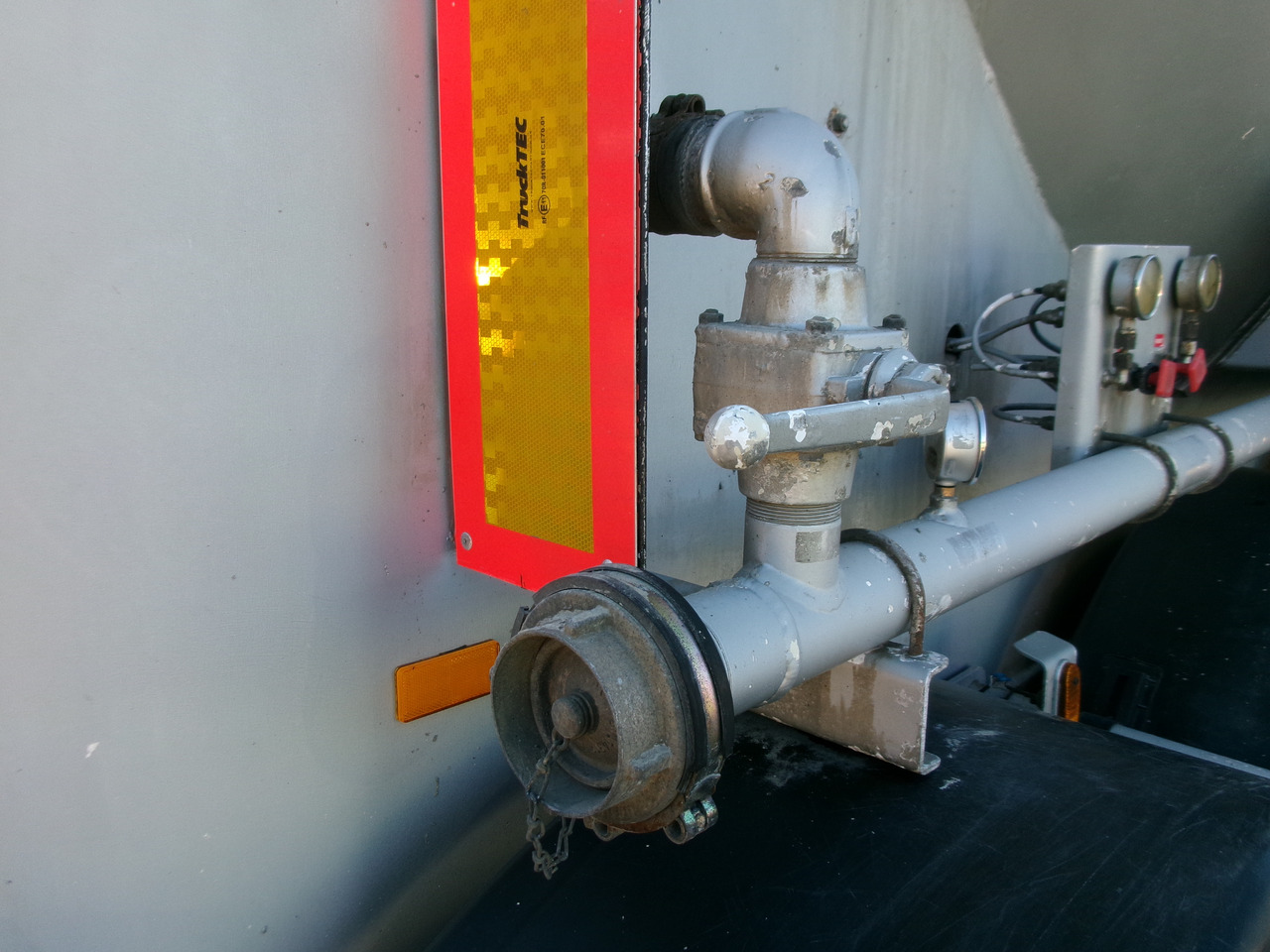 Puspiekabe cisterna pārvadāšana milti Spitzer Powder tank alu 37 m3 / 1 comp + compressor: foto 15