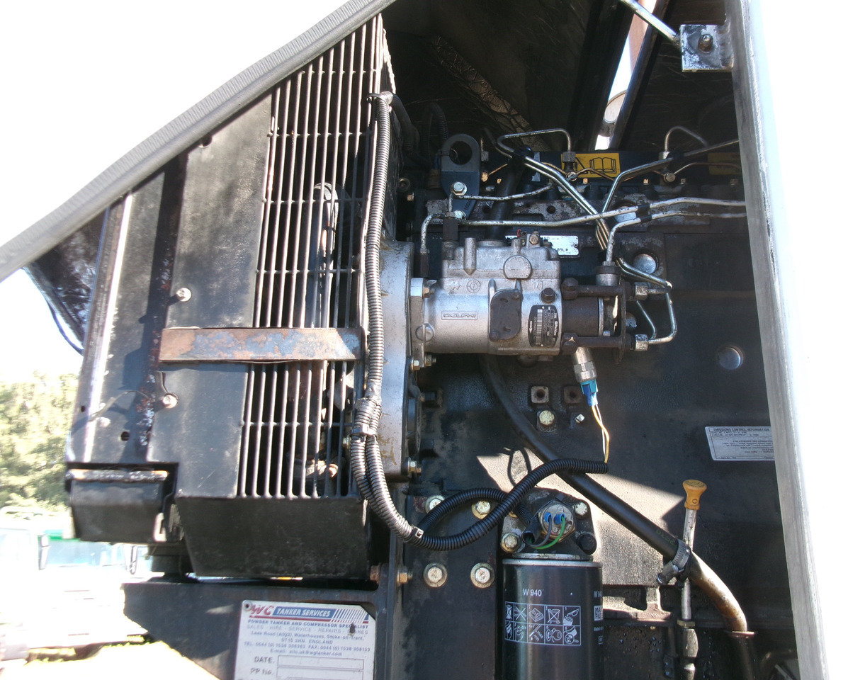 Puspiekabe cisterna pārvadāšana milti Spitzer Powder tank alu 37 m3 / 1 comp + compressor: foto 19
