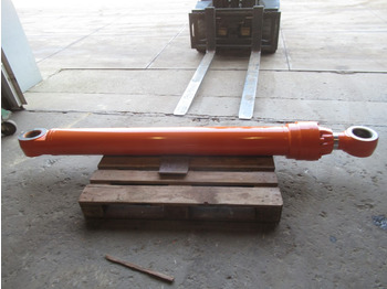 Hidrauliskais cilindrs - Celtniecības tehnika Hitachi ZX470-3 -: foto 2