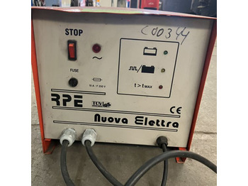 Elektrosistēma - Iekraušanas tehnika Nuova Elettra 24V/30A RpF: foto 3
