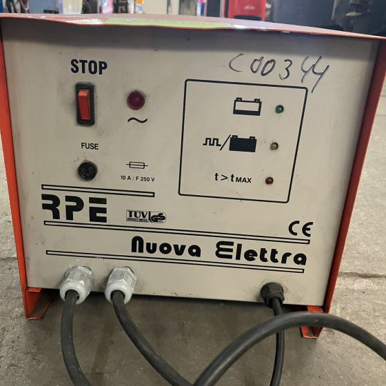 Elektrosistēma - Iekraušanas tehnika Nuova Elettra 24V/30A RpF: foto 3